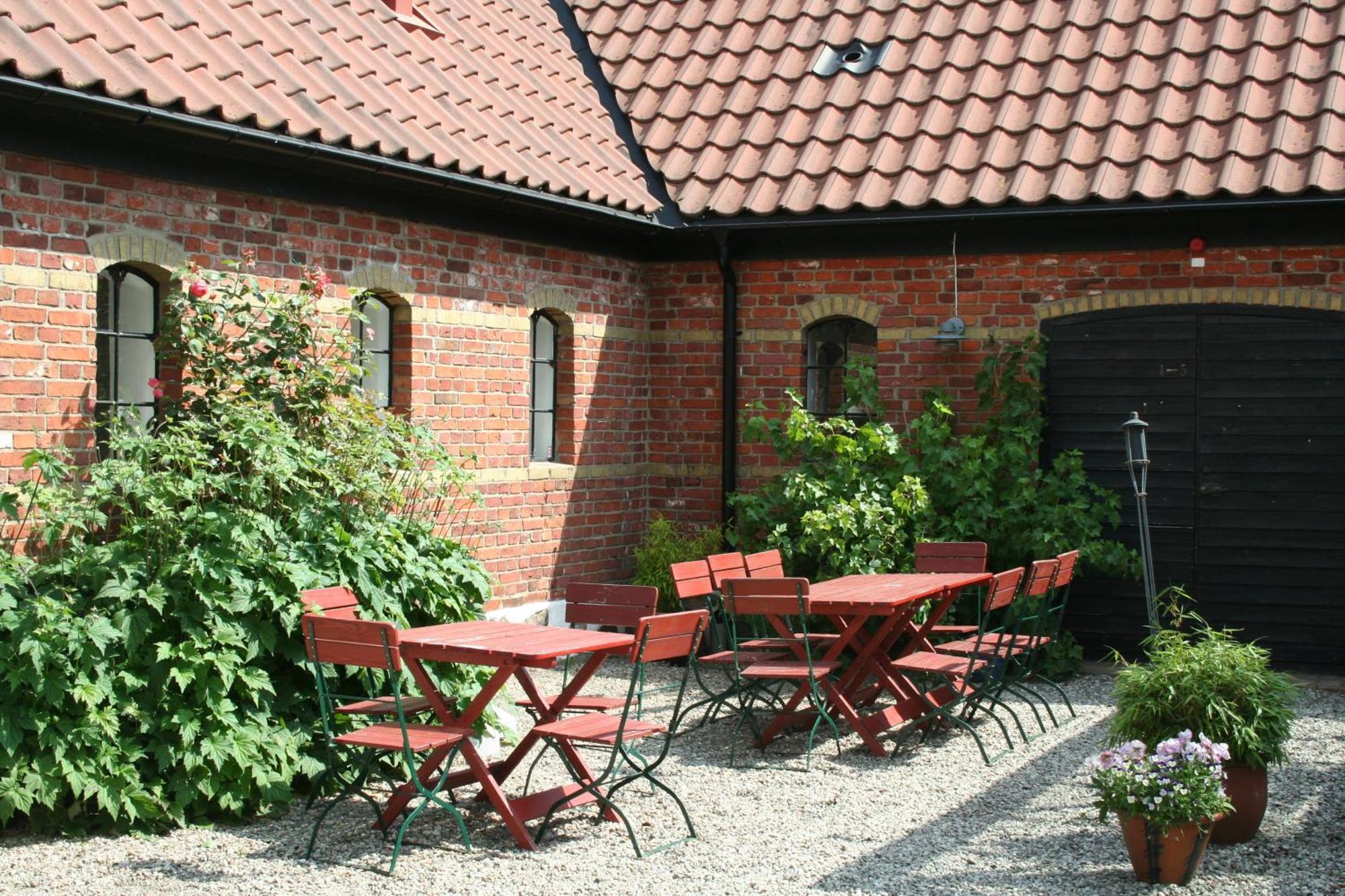 Blasingsborgs Gardshotell Pa Oesterlen Kivik Luaran gambar